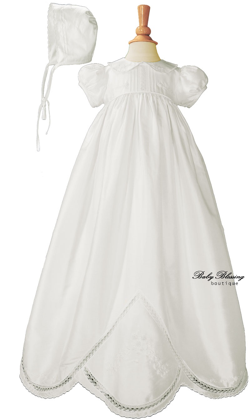 Christening gown vintage hi-res stock photography and images - Alamy