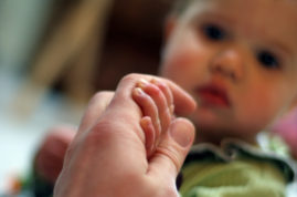baby-sign-language-benefits-language-development